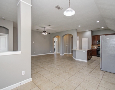 8302 Kerrington Glen Drive - Photo Thumbnail 13
