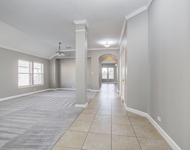 8302 Kerrington Glen Drive - Photo Thumbnail 3