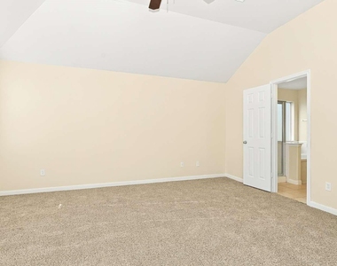 15802 Parmley Creek Court - Photo Thumbnail 7