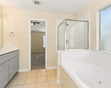 15802 Parmley Creek Court - Photo Thumbnail 11