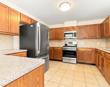 15802 Parmley Creek Court - Photo Thumbnail 6
