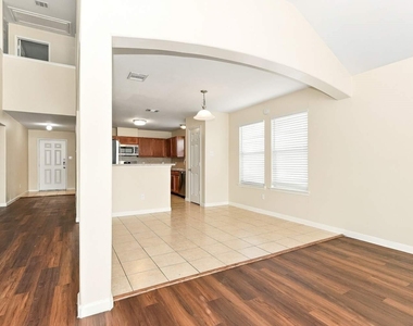 15802 Parmley Creek Court - Photo Thumbnail 5