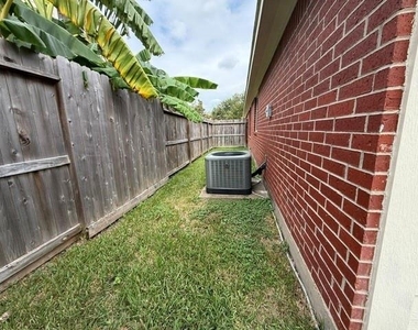 24427 Tucker House Lane - Photo Thumbnail 20