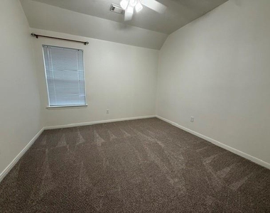 24427 Tucker House Lane - Photo Thumbnail 9