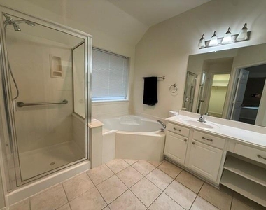 24427 Tucker House Lane - Photo Thumbnail 11