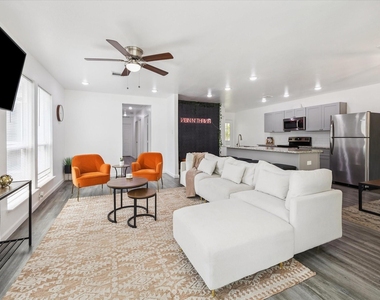 2631 Stevens Street - Photo Thumbnail 9