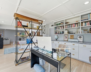 1006 Prince Street - Photo Thumbnail 10