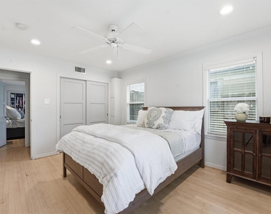 1006 Prince Street - Photo Thumbnail 23