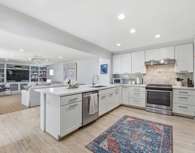1006 Prince Street - Photo Thumbnail 12