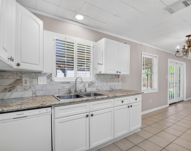 12207 Flushing Meadows Drive - Photo Thumbnail 10