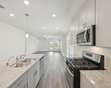 17897 Stone Terrace Court - Photo Thumbnail 6