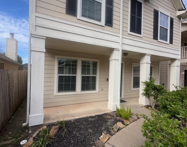 7411 Ravenswood - Photo Thumbnail 4
