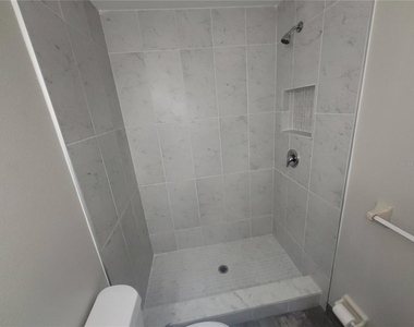 305 Jeru Boulevard - Photo Thumbnail 14