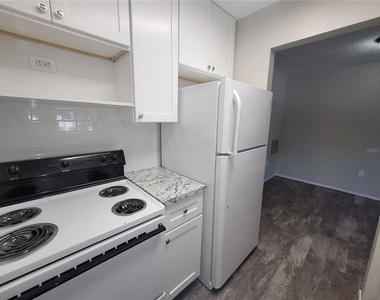 305 Jeru Boulevard - Photo Thumbnail 7