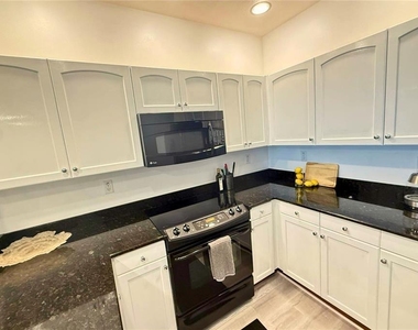628 Cleveland Street - Photo Thumbnail 7