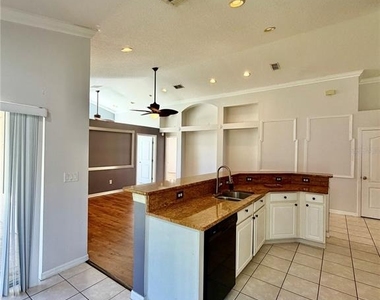 23824 Plantation Palms Boulevard - Photo Thumbnail 11