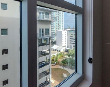 1120 E Kennedy Boulevard - Photo Thumbnail 10