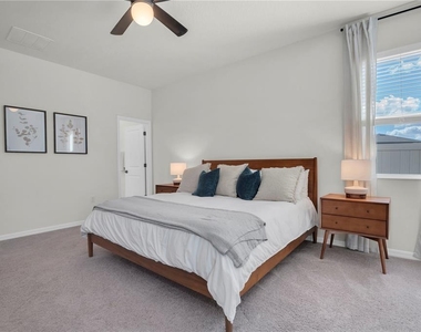 37557 Mackenzie Drive - Photo Thumbnail 14