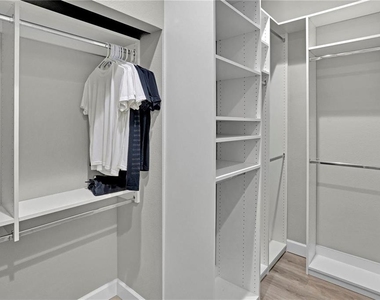746 Grand Cypress Lane - Photo Thumbnail 12