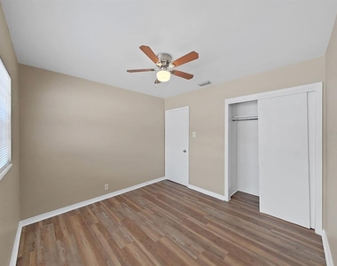 4411 Bass Street - Photo Thumbnail 26