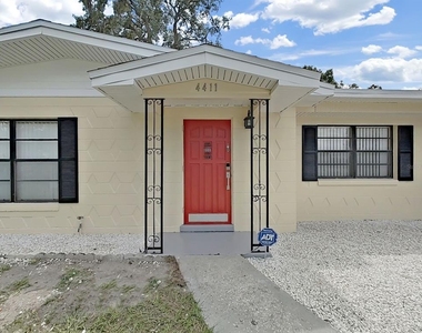 4411 Bass Street - Photo Thumbnail 6