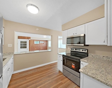 4411 Bass Street - Photo Thumbnail 18