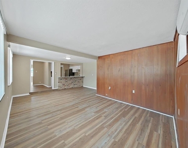 4411 Bass Street - Photo Thumbnail 21
