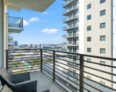 1120 E Kennedy Boulevard - Photo Thumbnail 19