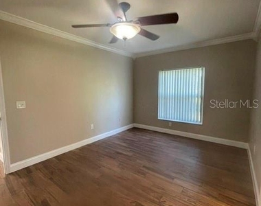 2413 Sagemont Drive - Photo Thumbnail 7