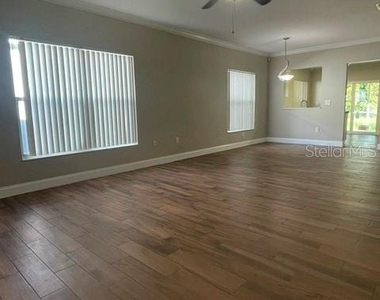 2413 Sagemont Drive - Photo Thumbnail 2