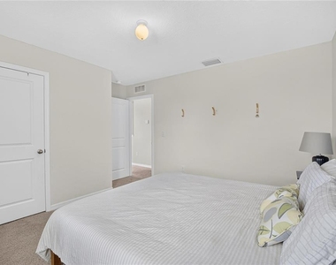 8219 Bilston Village Lane - Photo Thumbnail 11