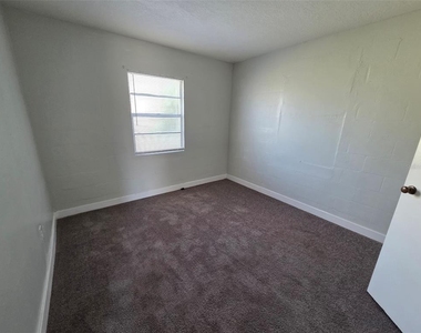 14312 1st Street - Photo Thumbnail 11