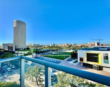 777 N Ashley Drive - Photo Thumbnail 30