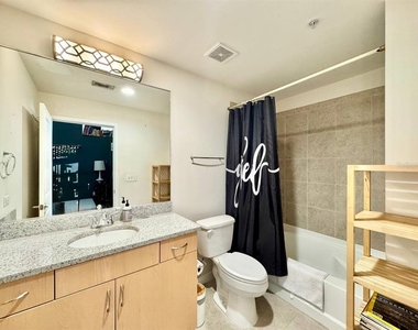 777 N Ashley Drive - Photo Thumbnail 22