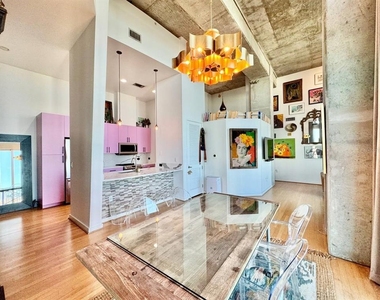 777 N Ashley Drive - Photo Thumbnail 6
