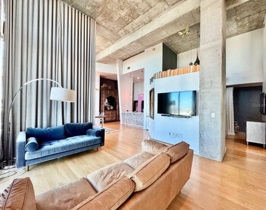 777 N Ashley Drive - Photo Thumbnail 15