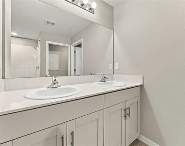 12648 Tannencrest Drive - Photo Thumbnail 16