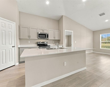12648 Tannencrest Drive - Photo Thumbnail 8