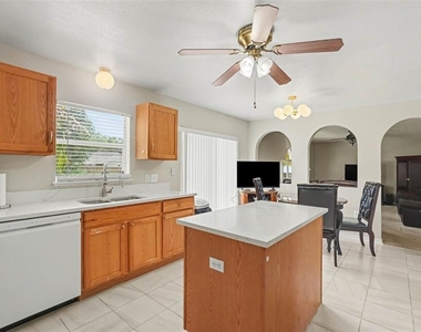 30346 Rattana Court - Photo Thumbnail 15