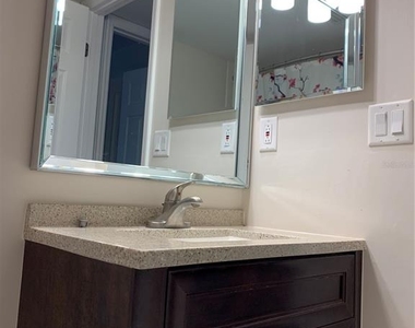 117 Camille Court - Photo Thumbnail 10