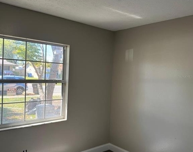 609 Avocado Drive - Photo Thumbnail 14