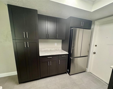 609 Avocado Drive - Photo Thumbnail 3