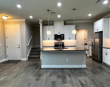 18814 Cornuta Street - Photo Thumbnail 6