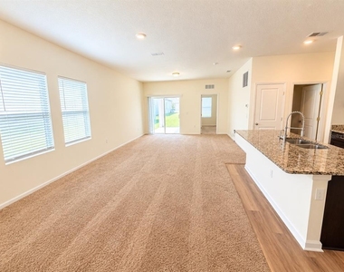 764 Orchid Grove Boulevard - Photo Thumbnail 5