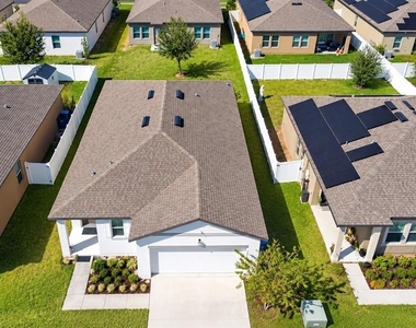 764 Orchid Grove Boulevard - Photo Thumbnail 19