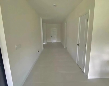 3992 Fescue Street - Photo Thumbnail 9