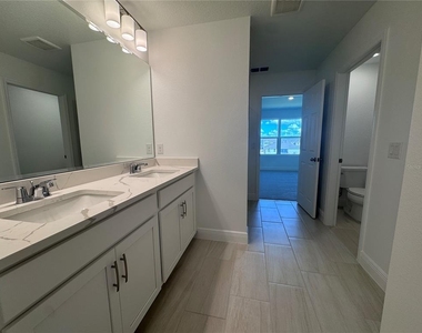 367 Lemongrass Road - Photo Thumbnail 21