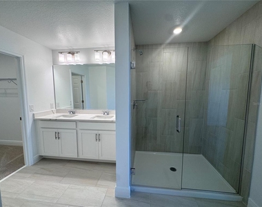 367 Lemongrass Road - Photo Thumbnail 22