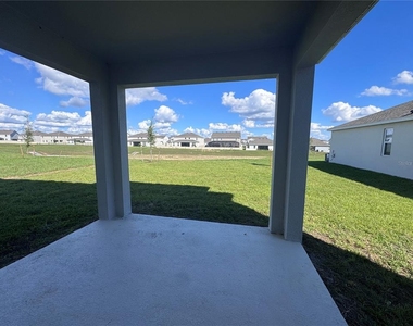 367 Lemongrass Road - Photo Thumbnail 12