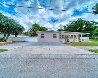 3338 Ontario Avenue - Photo Thumbnail 2